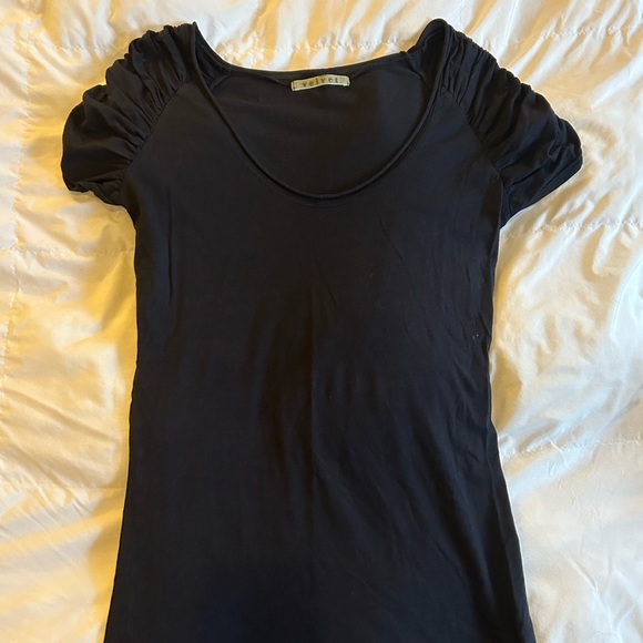 Velvet ruched sleeve top - Picture 3 of 3